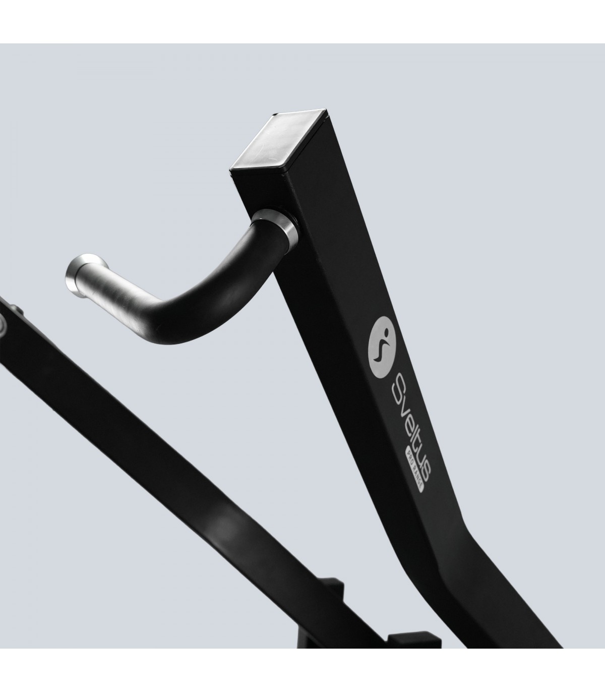 iso-lateral-wide-pull-down-sveltus