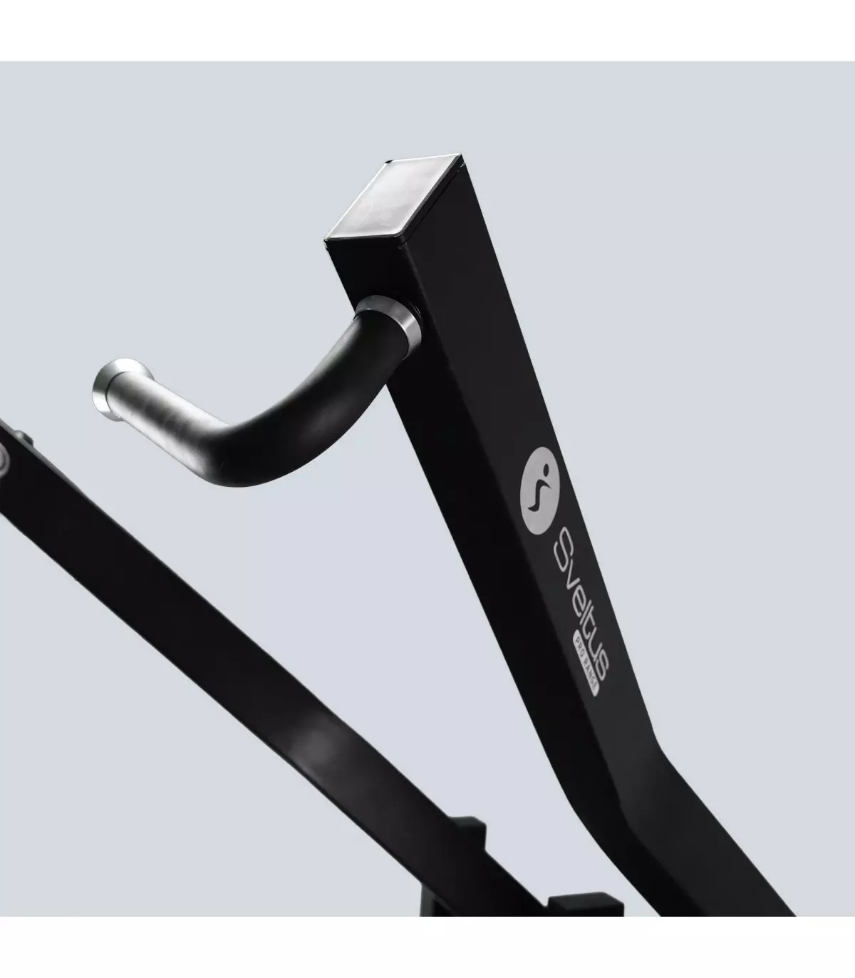 iso-lateral-wide-pull-down-sveltus