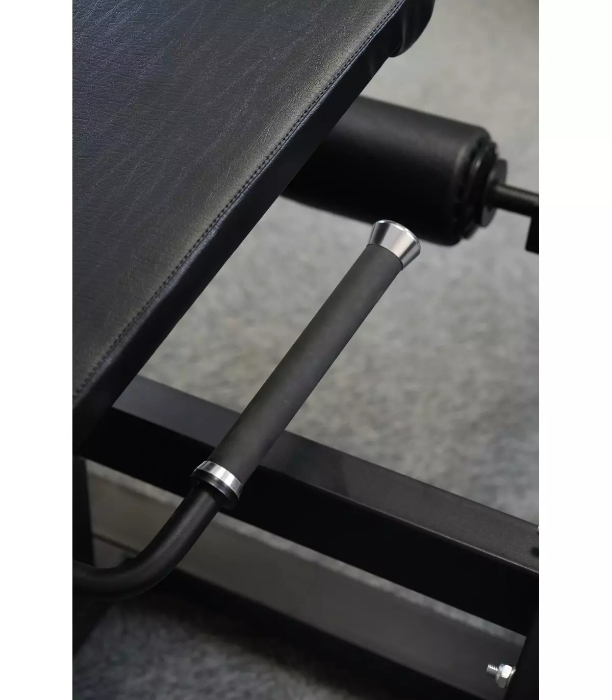 iso-lateral-sveltus-leg-extension-sveltus-m2004