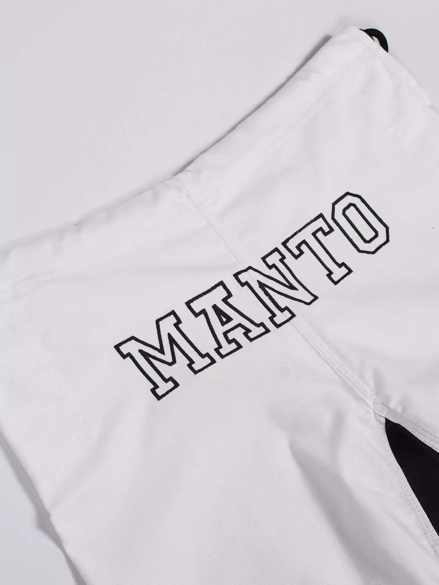 manto-brasilian-jujitsu-gi-miko-blanc
