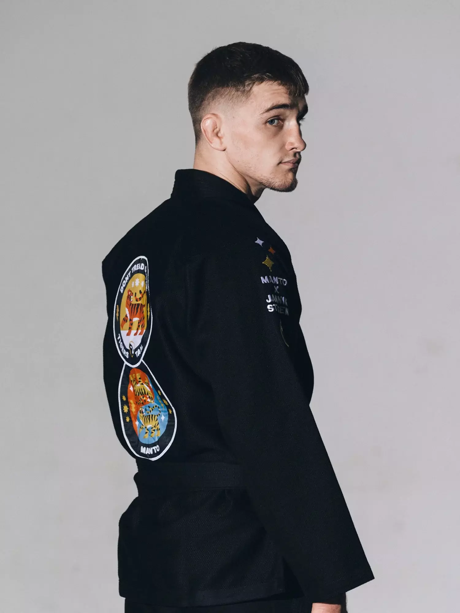 manto-brasilian-jiujitsu-gi-tiger-s-tail-noir