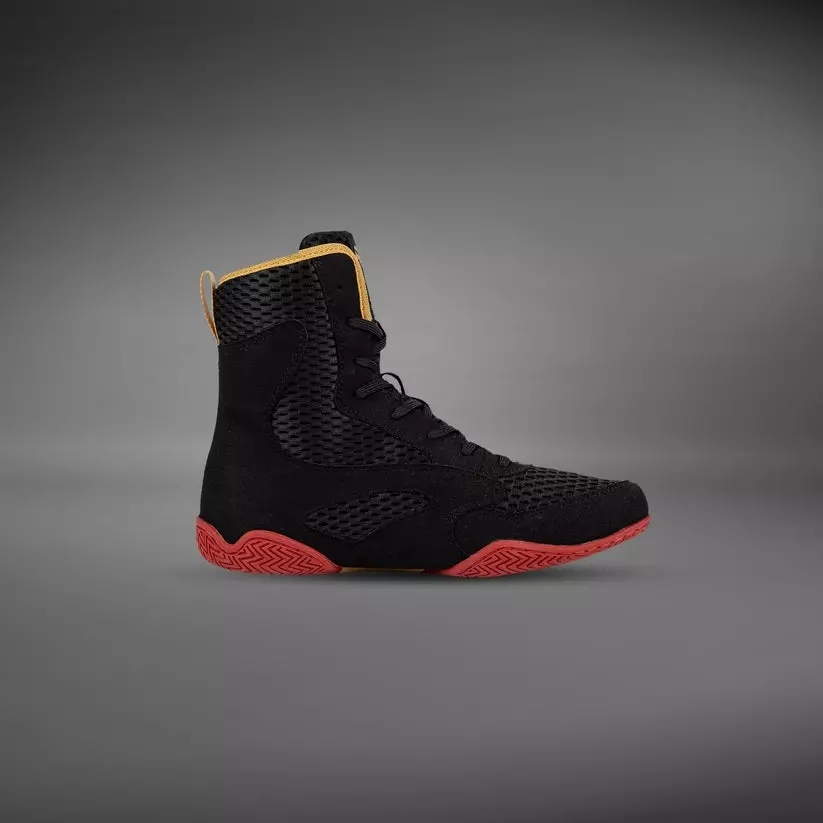 venum-chaussure-boxe-contender-noir-or-rouge
