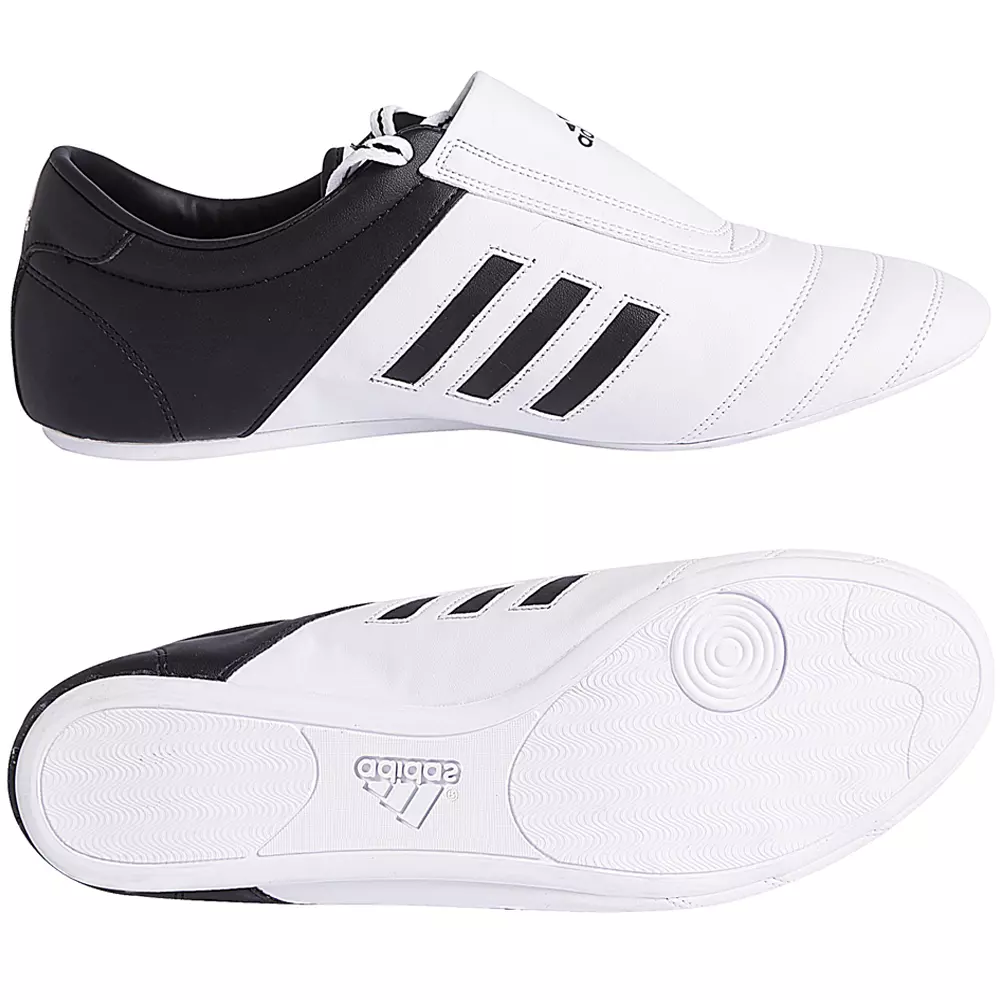 chaussure-de-taekwondo-adidas-aditkk01