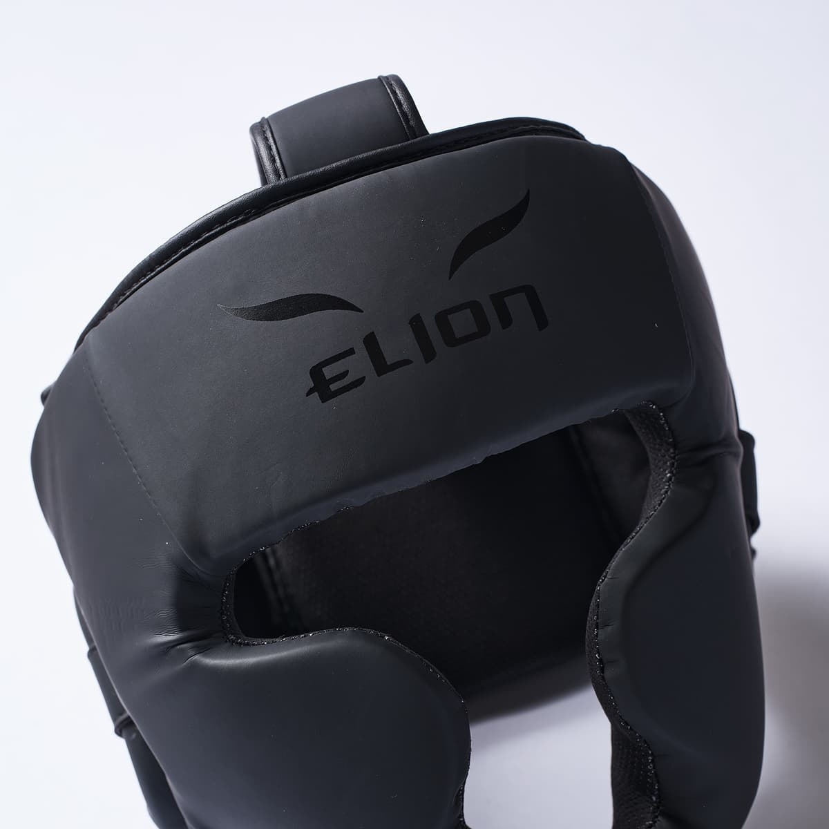 casque-de-boxe-elion-noir-extravagan