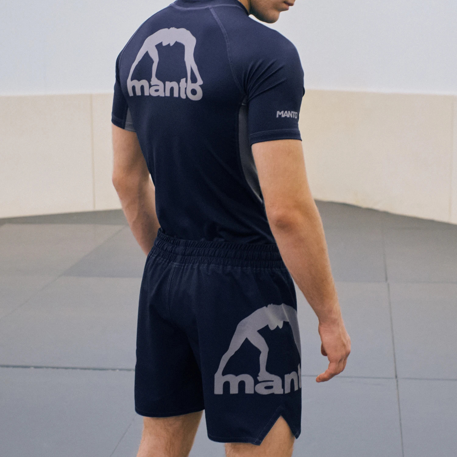 manto-fight-short-logo-dual-navy