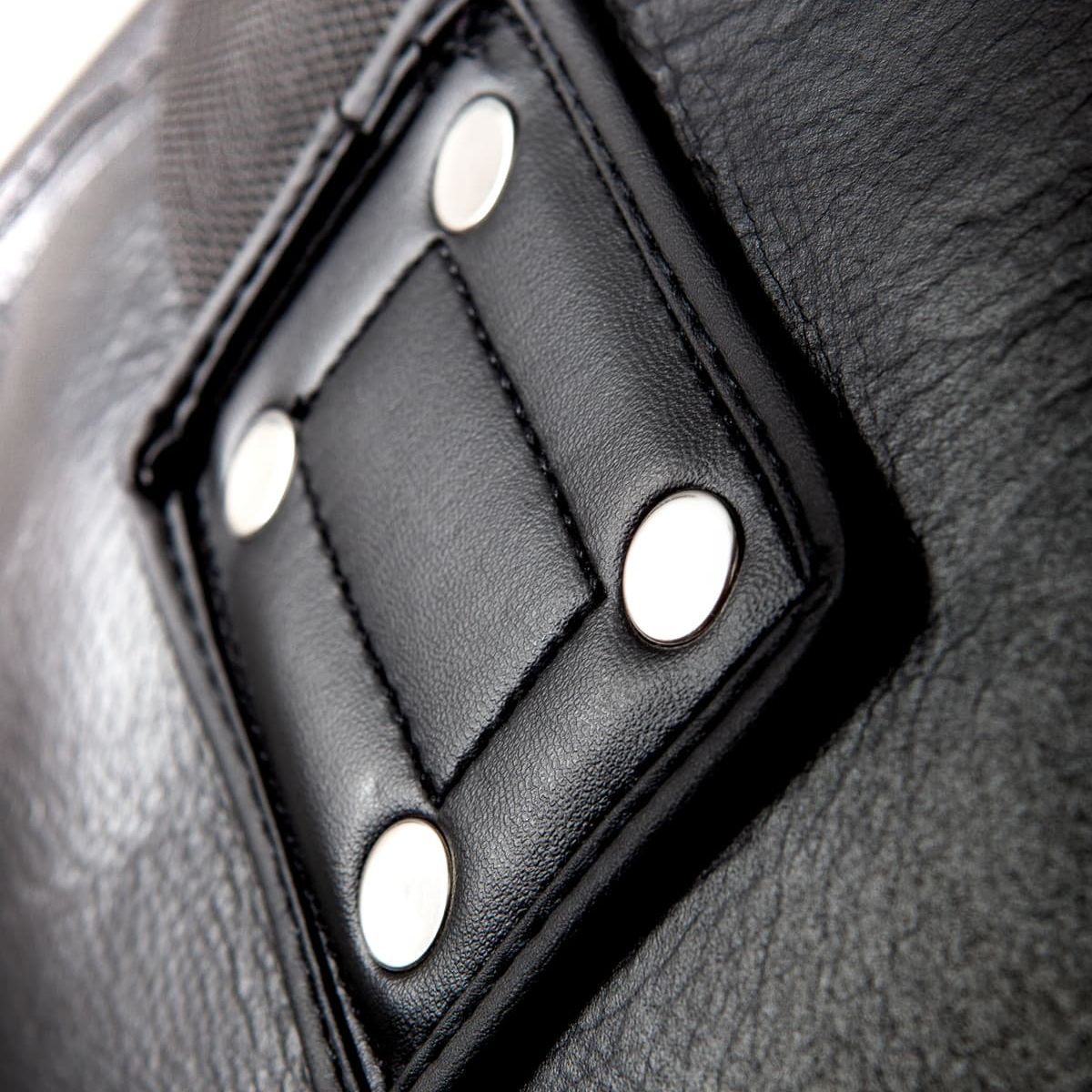 EL41023-sac-de-frappe-elion-noir-cuir50-kg
