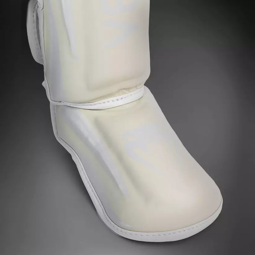 protege-tibia-venum-elite-blanc