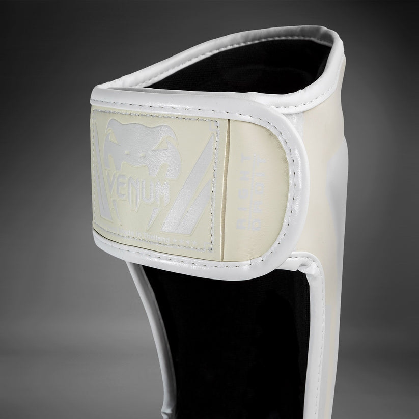 protege-tibia-pieds-venum-elite-blanc