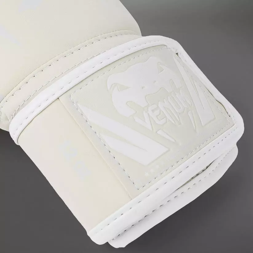 gant-de-boxe-venum-elite-ivoire-et-blanc