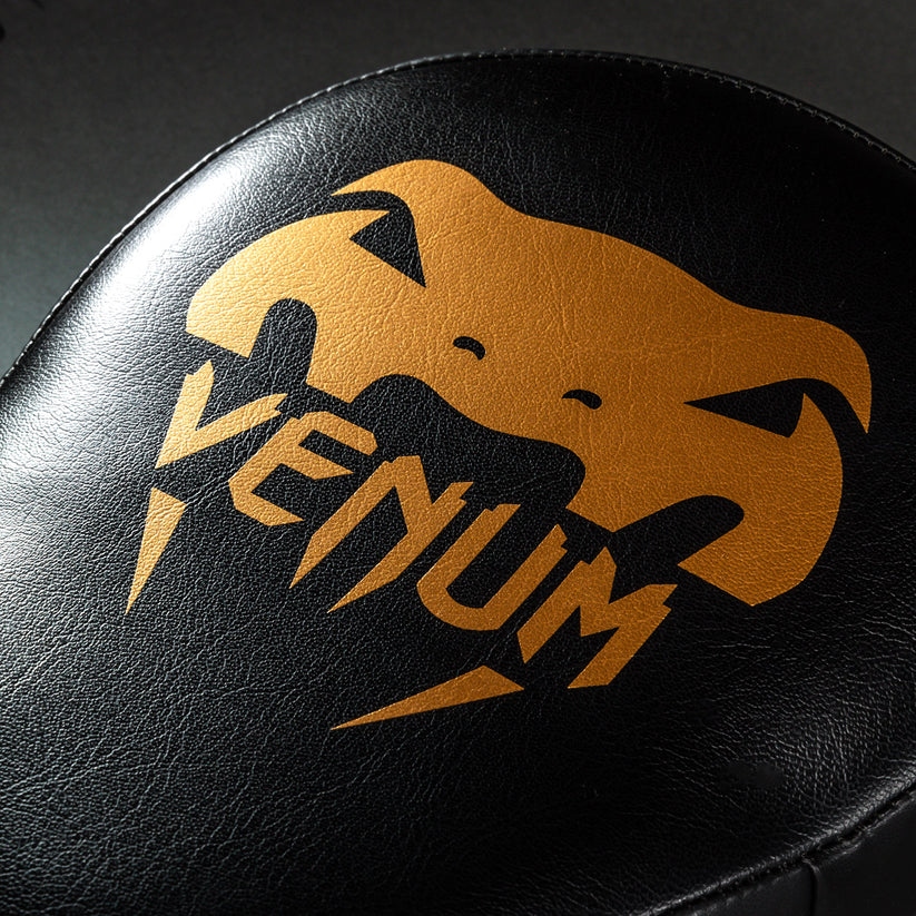 patte-d-ours-venum-noir-or