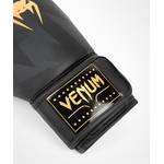 gants-de-boxe-venum-razor-noir-or