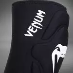 genouilleres-venum-kontact-noir-blanc