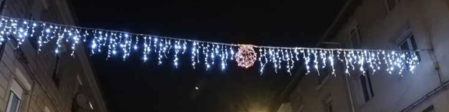 STALACTITE TRAVERSEE DE RUE ILLUMINATION MAIRIE