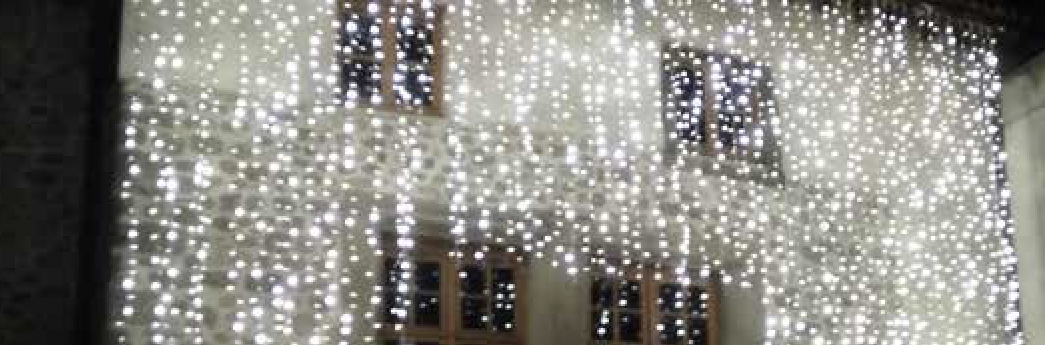 RIDEAUX LUMINEAUX BLANC FROID ILLUMINATION MAIRIE