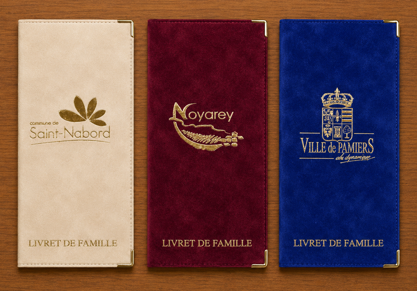 etui-livret-famille-velours-personnalise-bleu-de-france-bordeaux-ivoire