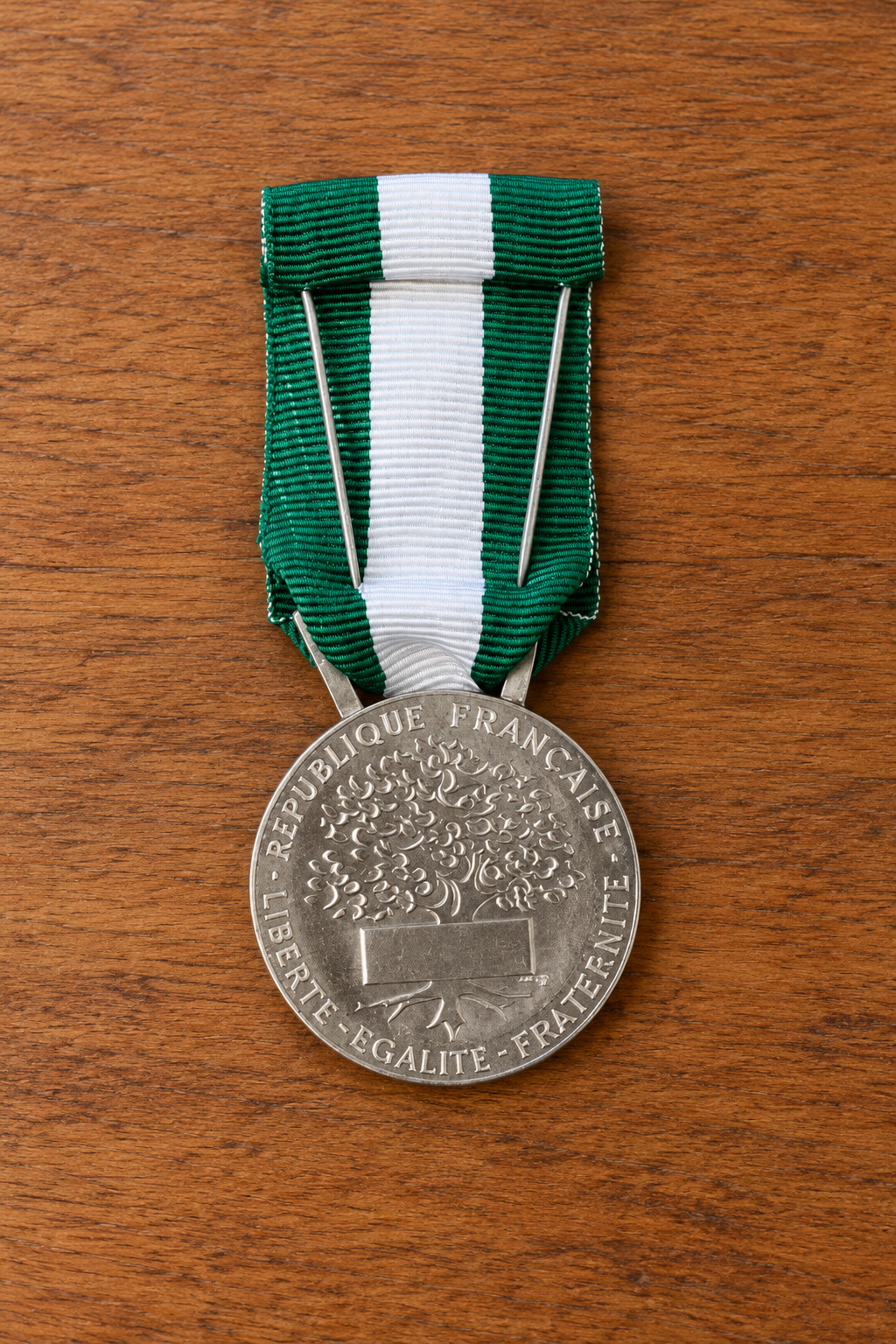 medaille-honneur-mhrdc-argent-vierge-20-ans-ecrin-bleu