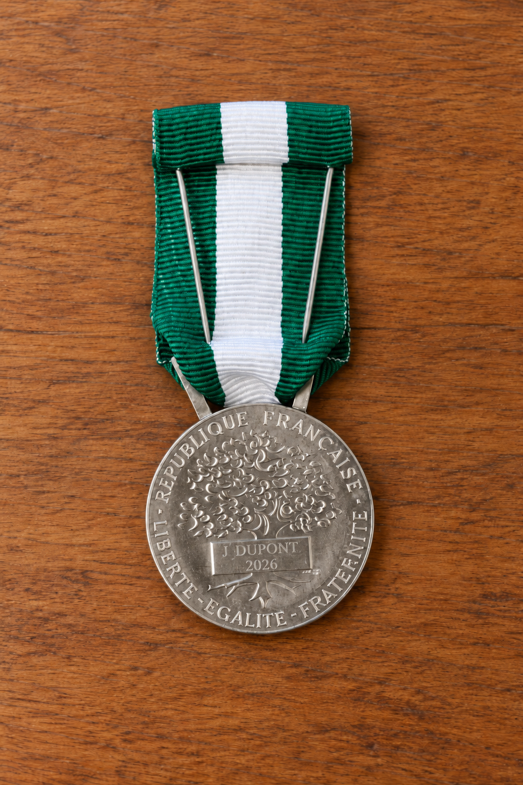 medaille-honneur-mhrdc-argent-gravee-20-ans-ecrin-bleu