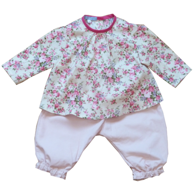 corsage et pantalon bébé rose pale imprimé fleurs