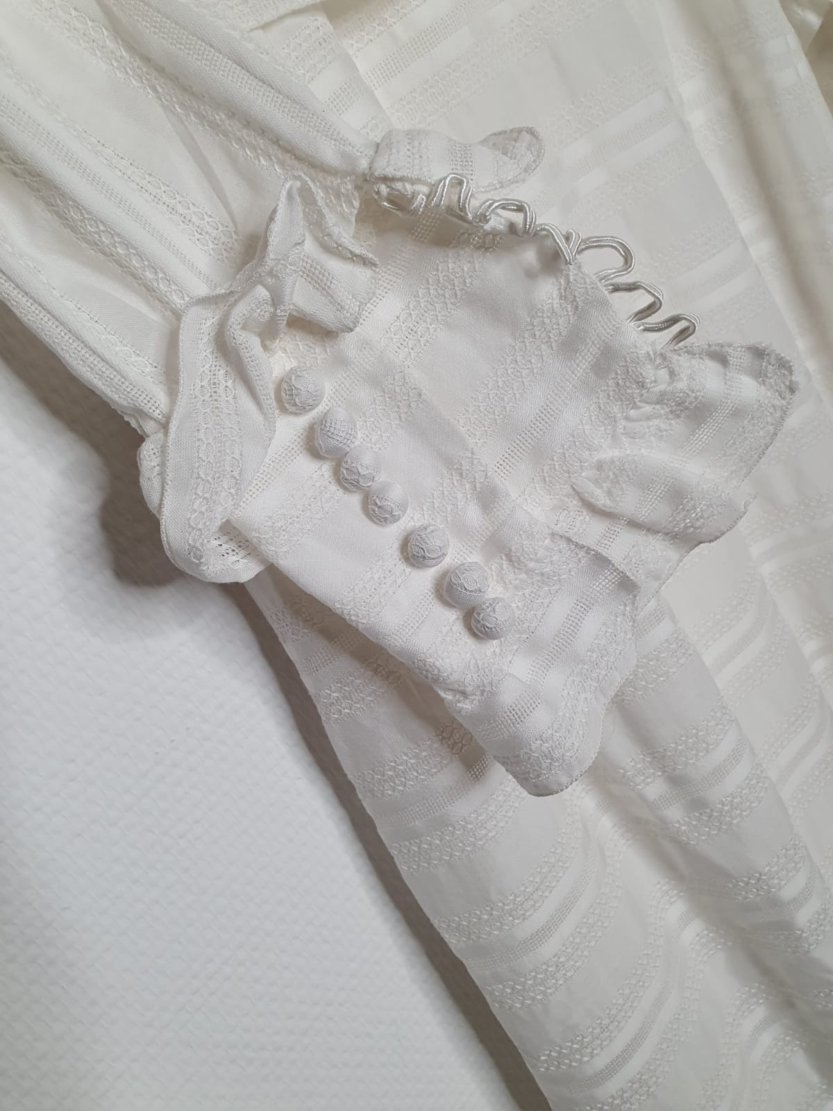 robe blanche vintage poignet