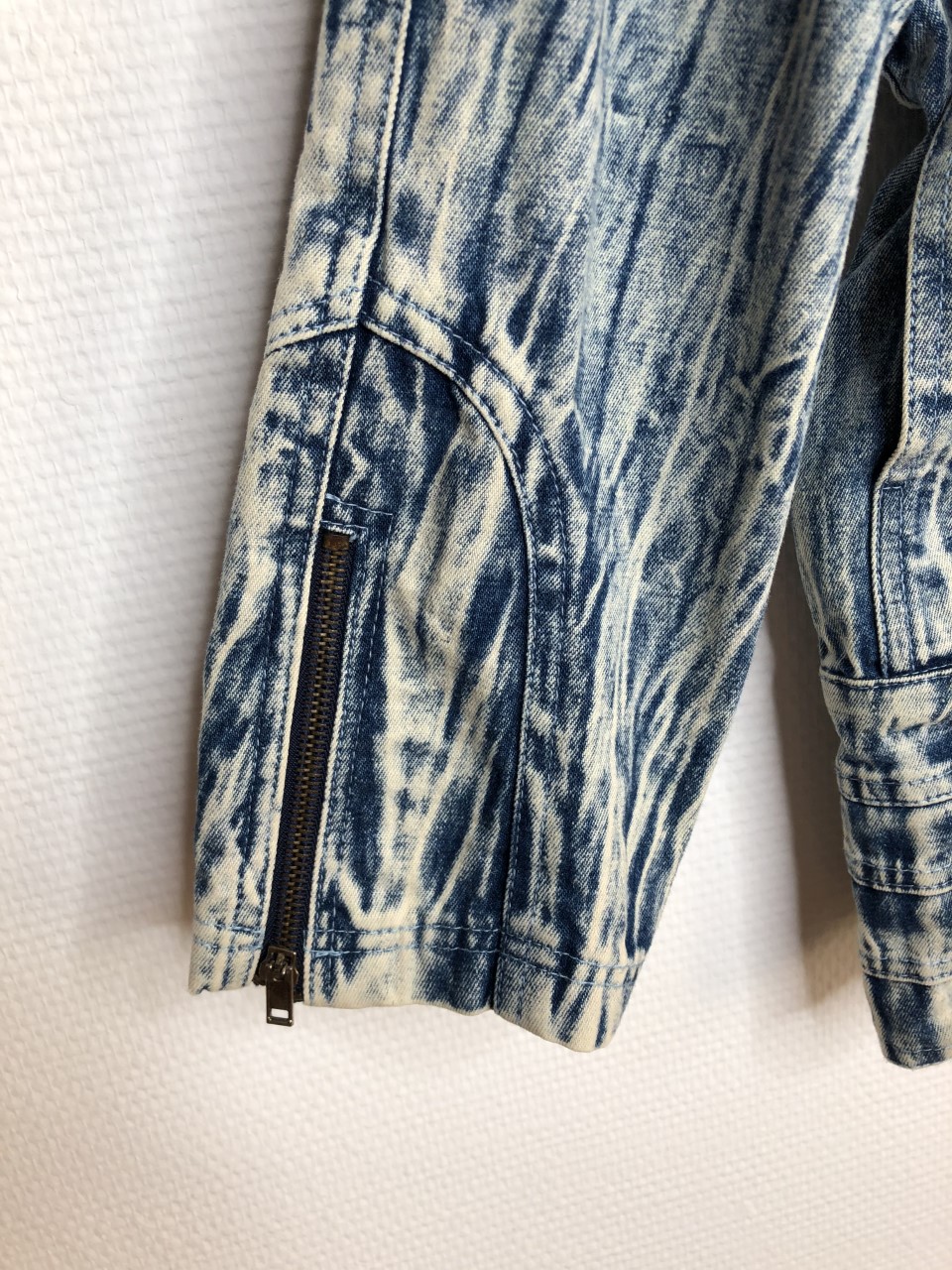 veste en jean bleached vintage détail manches