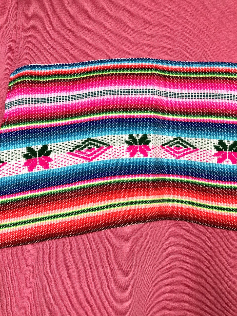 sweat pérù rose détail tissu