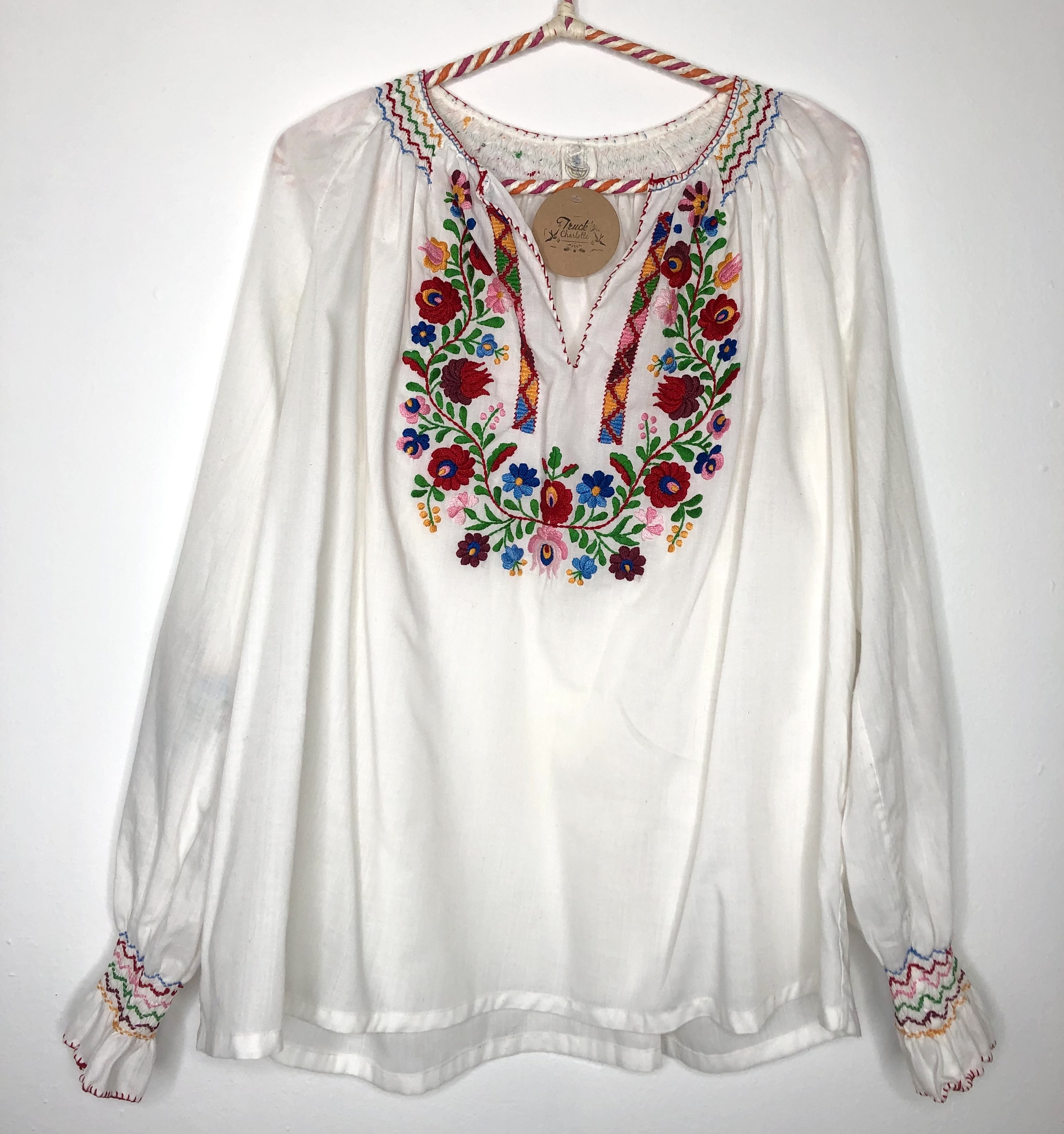 blouse brodée fleurs vintage 70s