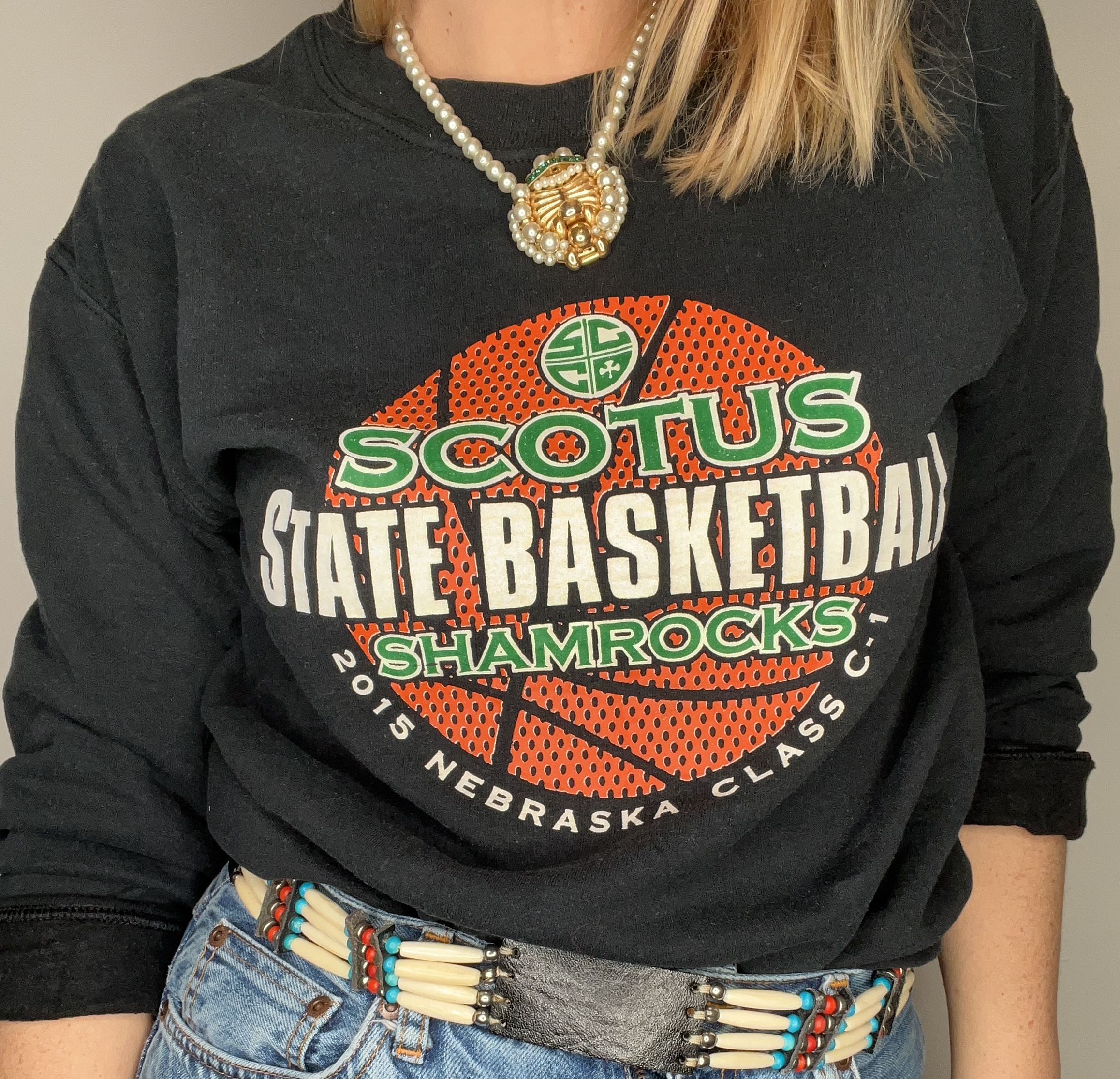sweat basket ball vintage porté