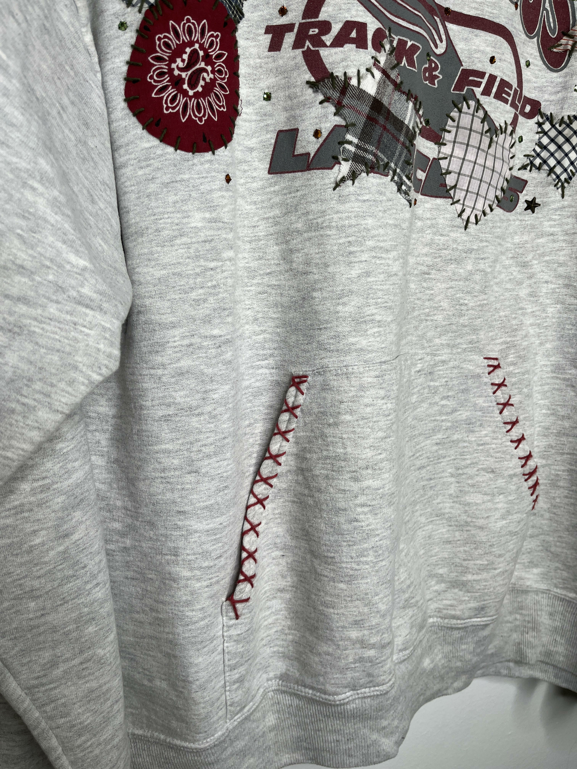 hoodie holy cross 4