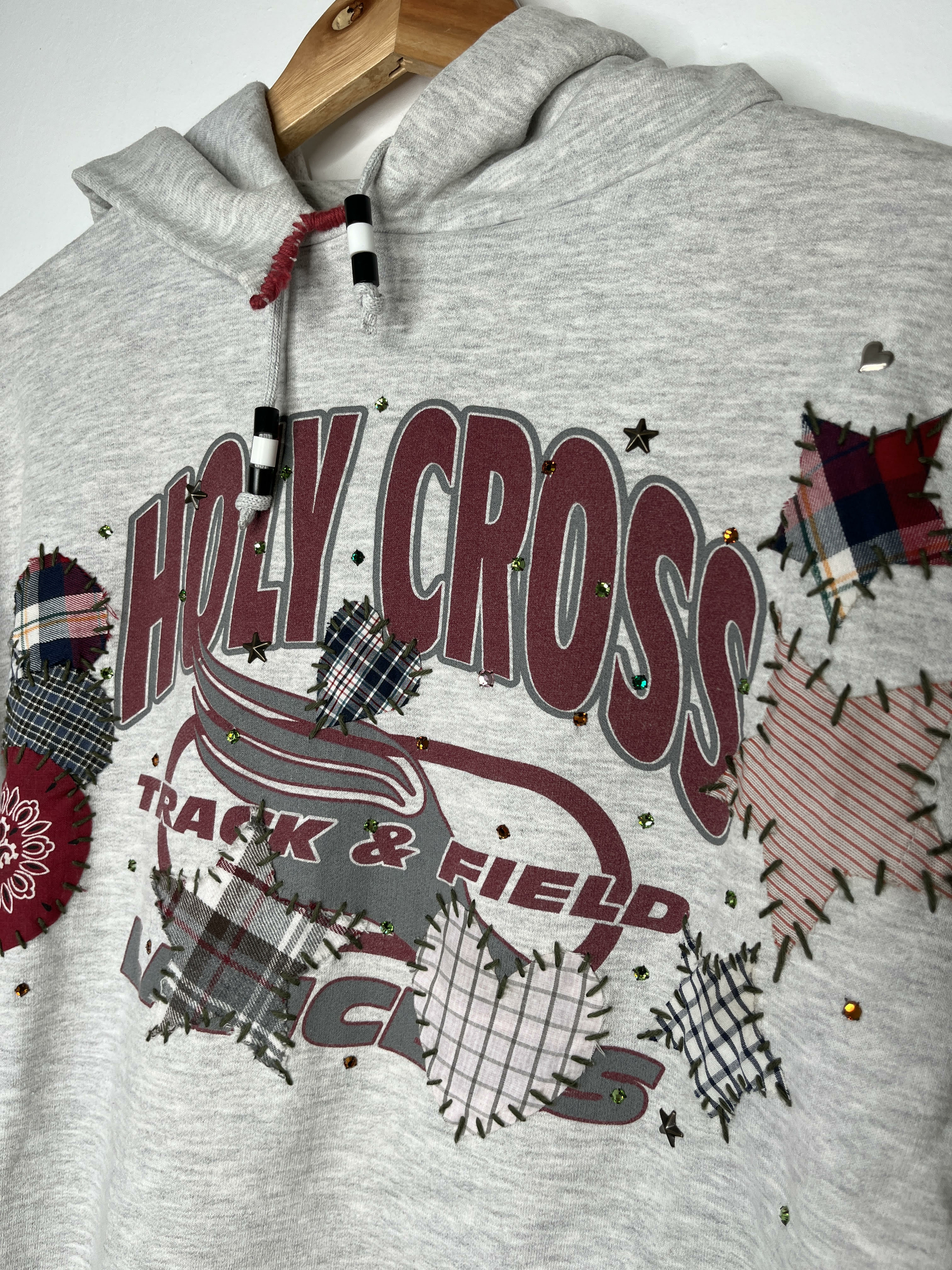 hoodie holy cross 1