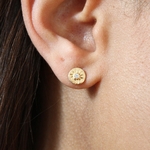 boucles-d-oreilles-dorees-avec-zircon (1)