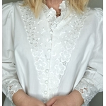 blouse romantique vintage portée détail