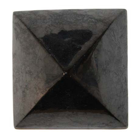 6138-pyramide-en-shungite-plus-ou-moins-70-x-70-mm