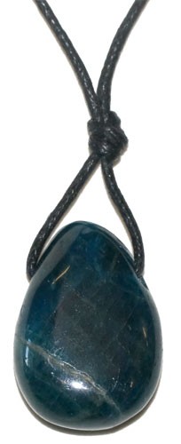 4596-pendentif-apatite-bleue-avec-cordon