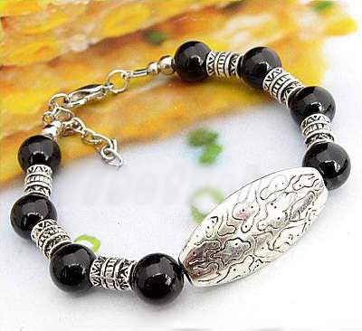 2720-bracelet-tibetain-en-onyx-type-10