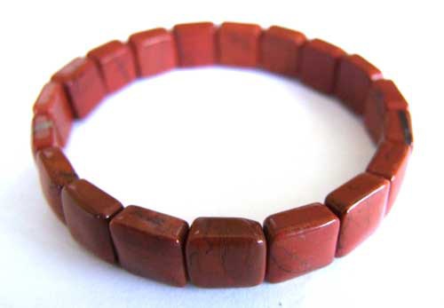 2399-bracelet-square-en-jaspe-rouge