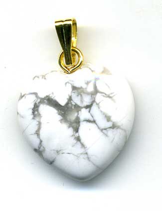 1786-pendentif-howlite-15-mm-en-petit-coeur