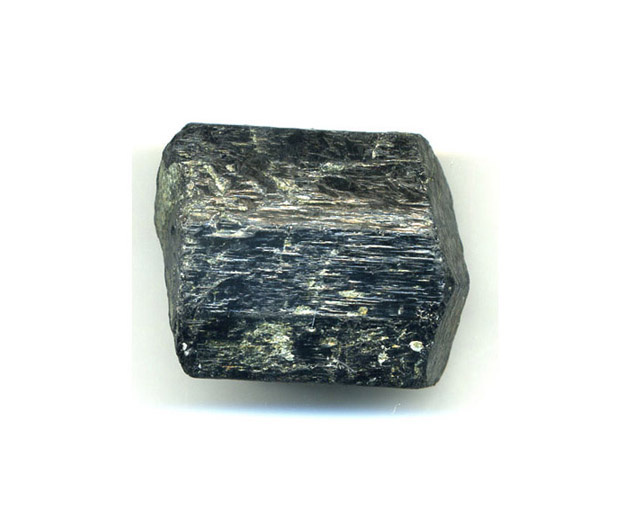 1716-tourmaline-noire-biterminee-bloc-entre-50-et-80-grammes
