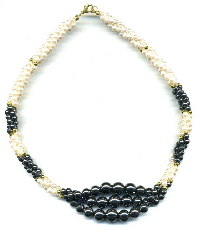 1340-collier-hematite-perles-3-rangees