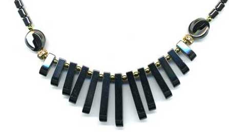 759-collier-hematite-egyptien