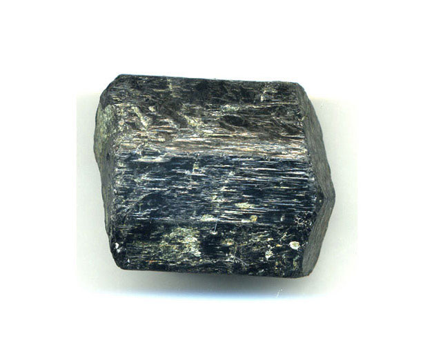 597-tourmaline-noire-biterminee-bloc-entre-130-et-160-grammes