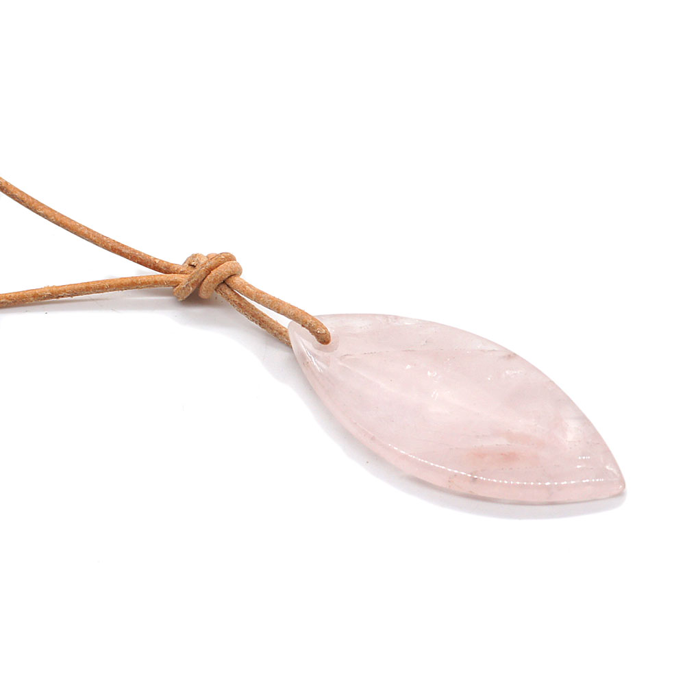 PU-Collier-quartz-rose-pierre-et-bien-etre-modèle-2