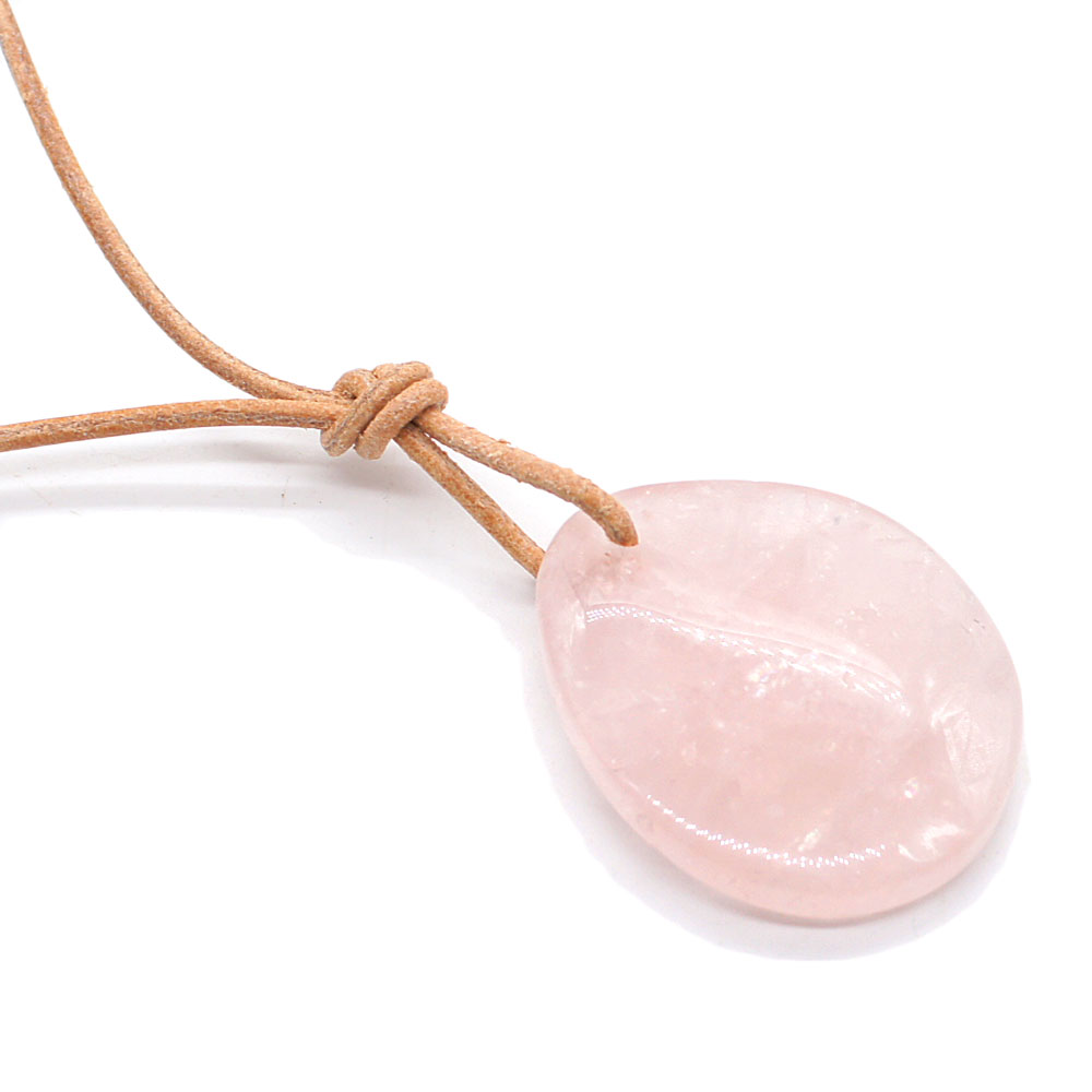 PU-Collier-quartz-rose-pierre-et-bien-etre-modèle-3.2