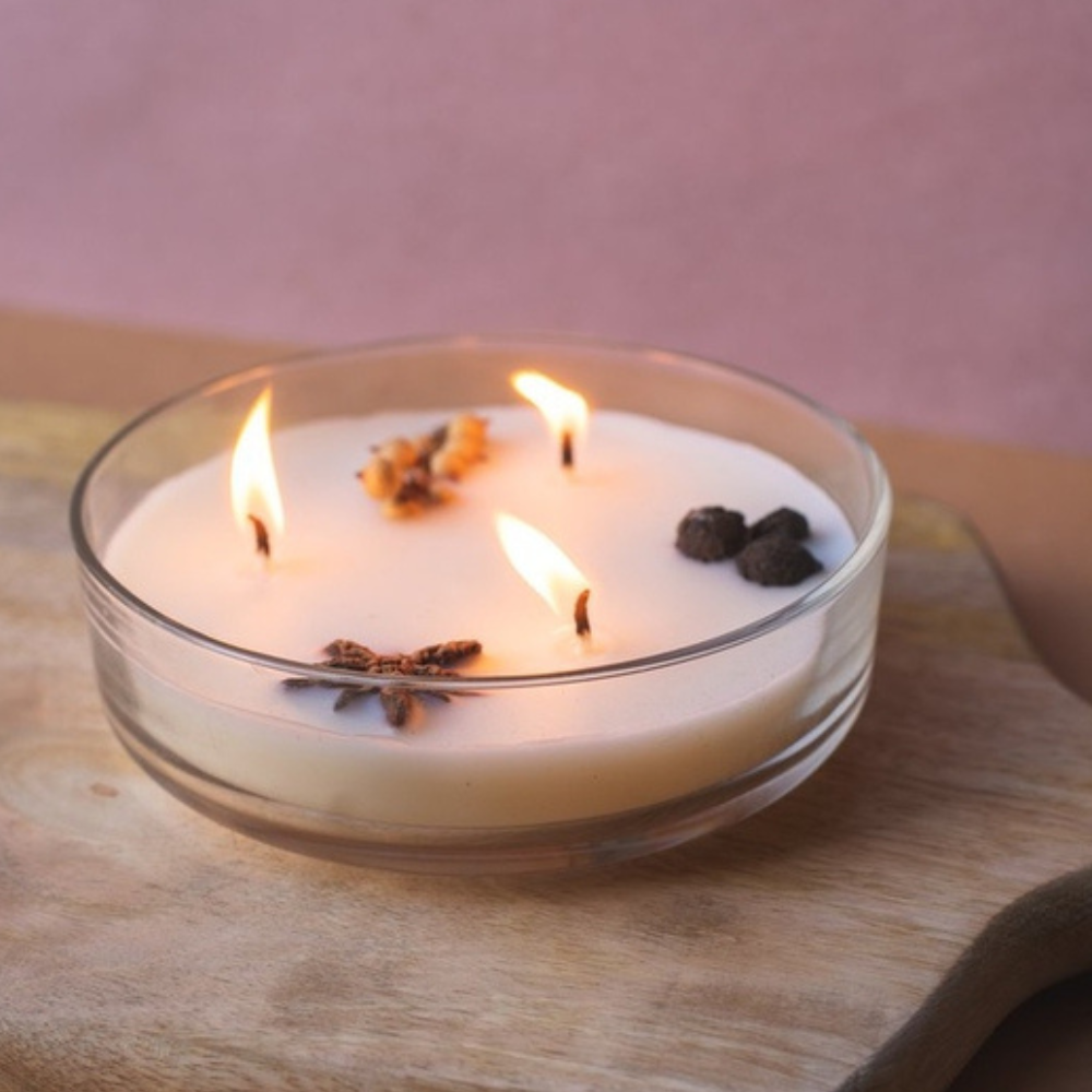 Bougie parfumée Botanicals Baie Cassis-02
