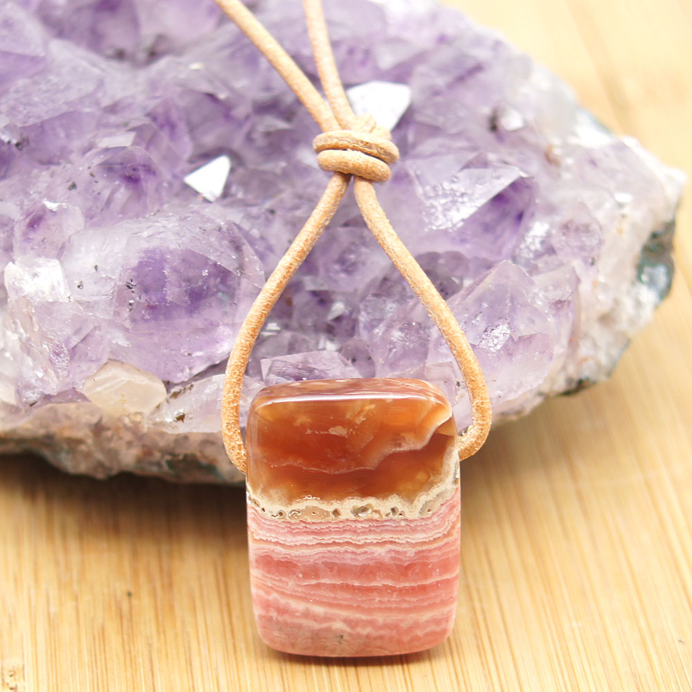 collier en rhodochrosite