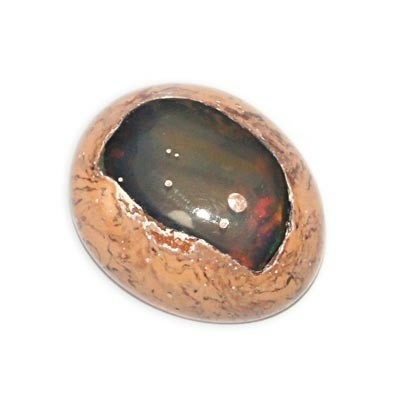Opale de feu en cabochon de 15 à 20 mm