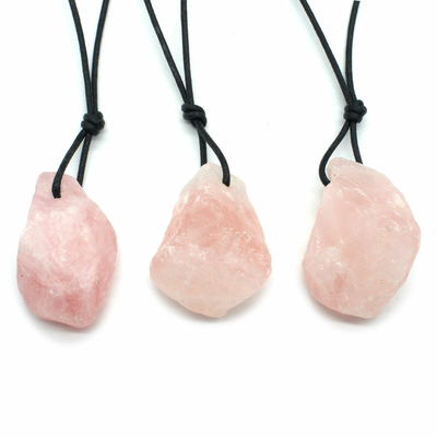Pendentif quartz rose brute XL avec cordon