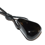 8626-pendentif-obsidienne-larme-d-apache-avec-cordon