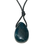 4596-pendentif-apatite-bleue-avec-cordon