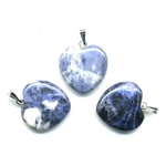 2068-pendentif-sodalite-20mm-en-coeur