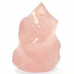 Quartz-rose-EXTRA-polie,-forme-de-flamme,-bloc-à-poser-de-440g-1